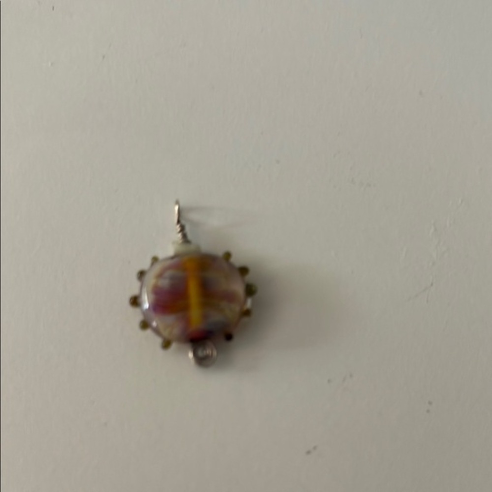 Cute little charm.
